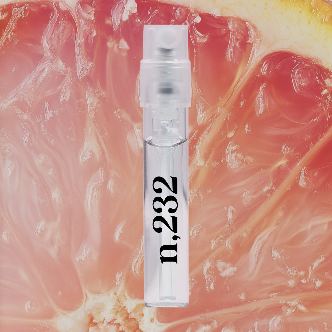 n,232 Sample | Grapefruit, Leather, Vetiver